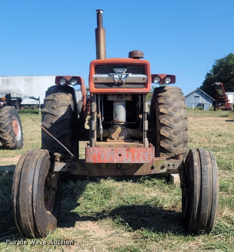 image for item LM9785 1967 Massey Ferguson 1100  tractor