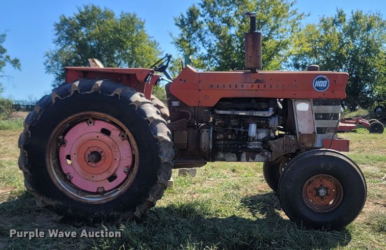 image for item LM9785 1967 Massey Ferguson 1100  tractor