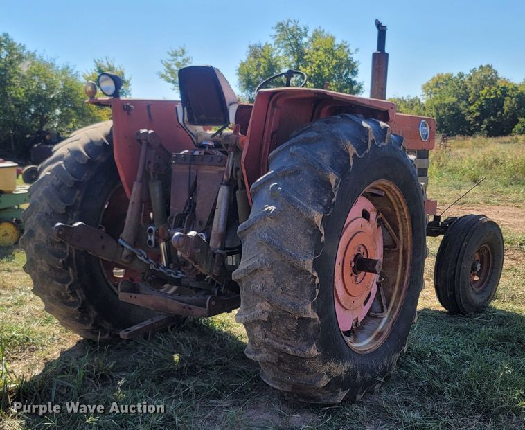 image for item LM9785 1967 Massey Ferguson 1100  tractor