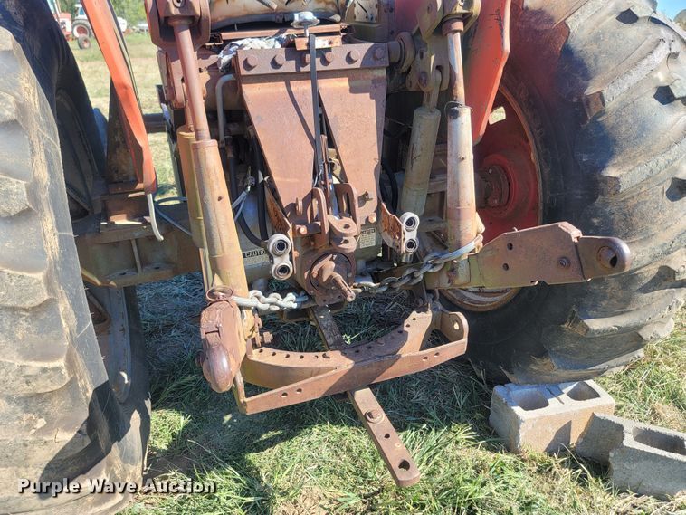 image for item LM9785 1967 Massey Ferguson 1100  tractor