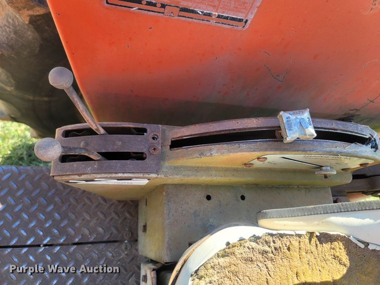 image for item LM9785 1967 Massey Ferguson 1100  tractor