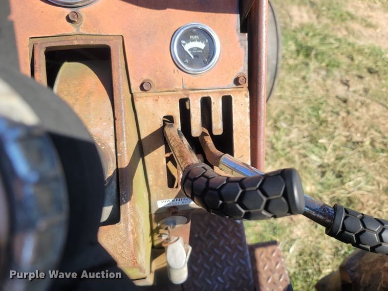 image for item LM9785 1967 Massey Ferguson 1100  tractor