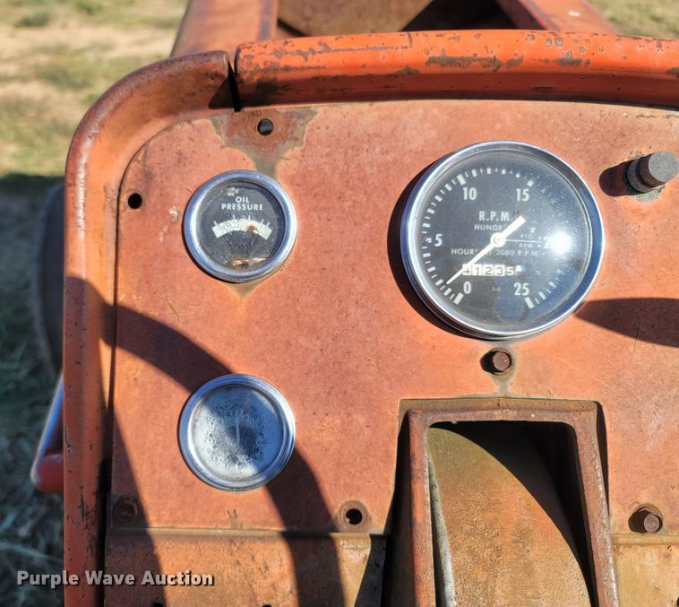 image for item LM9785 1967 Massey Ferguson 1100  tractor