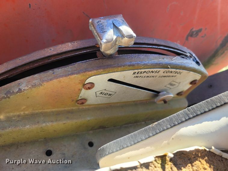 image for item LM9785 1967 Massey Ferguson 1100  tractor