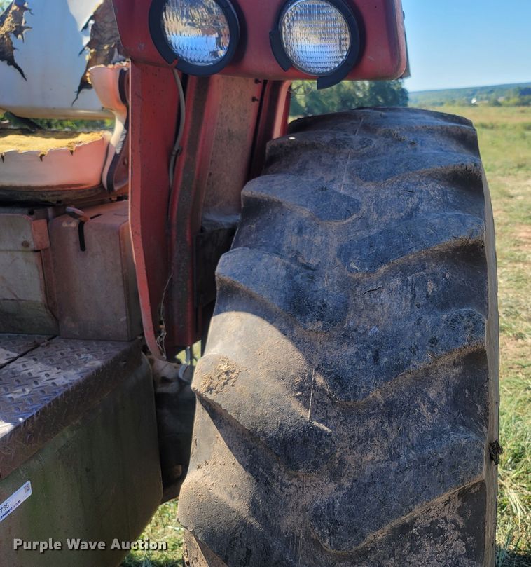 image for item LM9785 1967 Massey Ferguson 1100  tractor