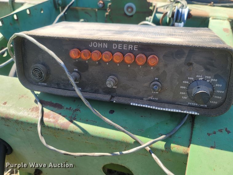 image for item LM9786 John Deere 7000  no-till planter