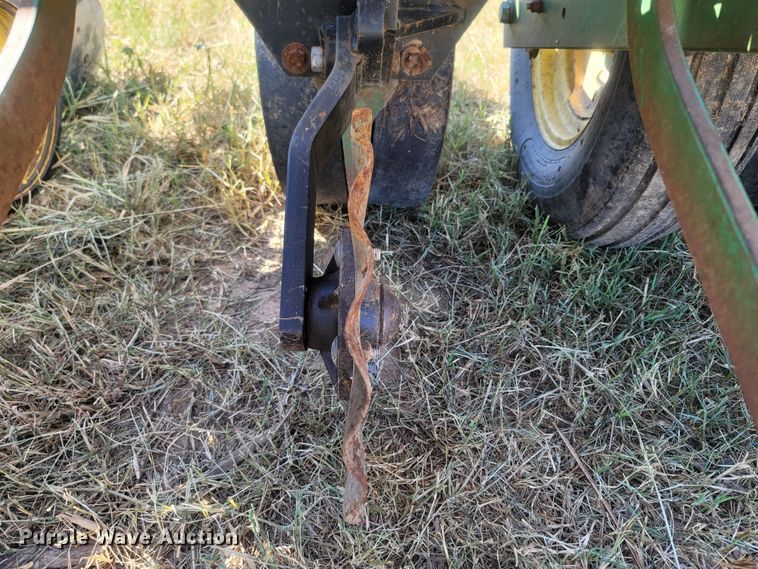 image for item LM9786 John Deere 7000  no-till planter