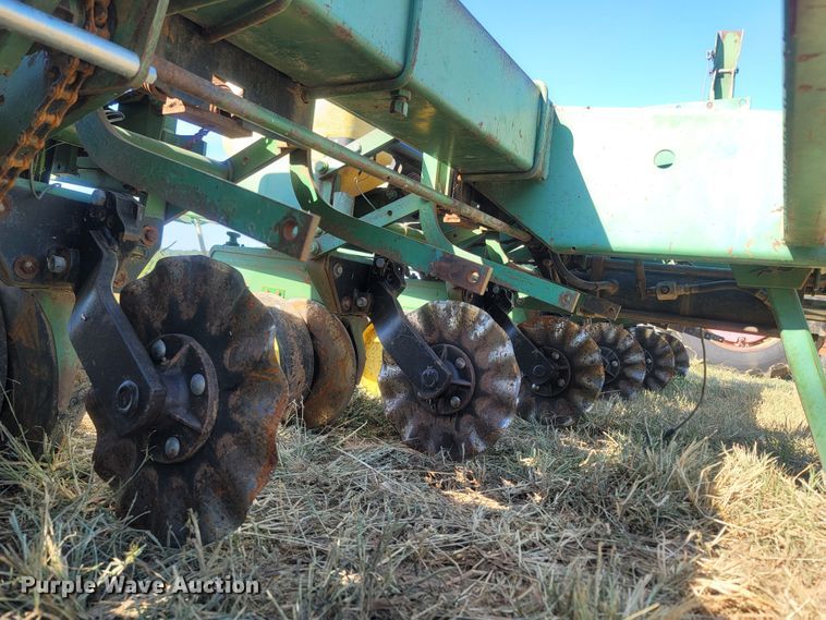 image for item LM9786 John Deere 7000  no-till planter