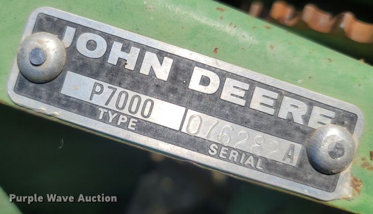 image for item LM9786 John Deere 7000  no-till planter
