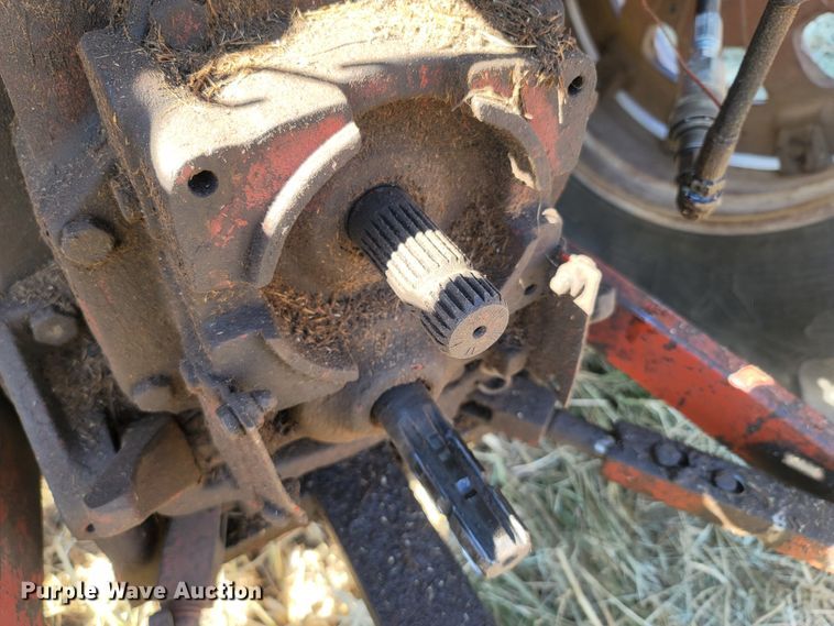 image for item LN9540 International 986  tractor