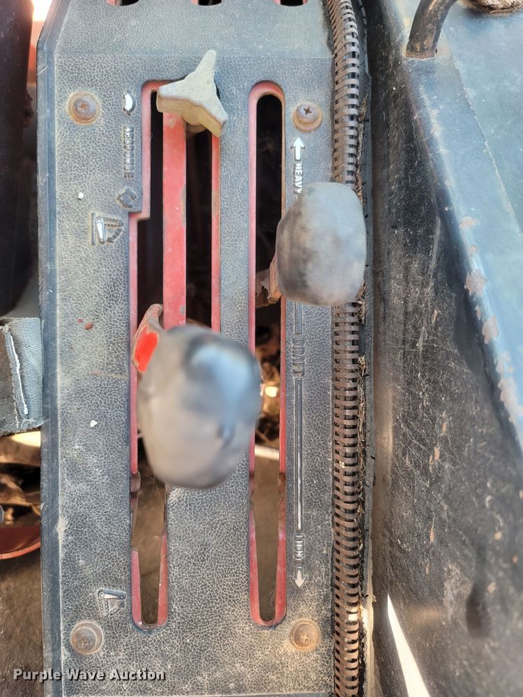 image for item LN9540 International 986  tractor