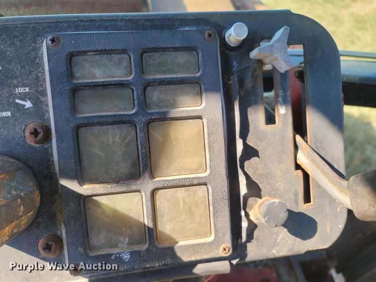 image for item LN9540 International 986  tractor