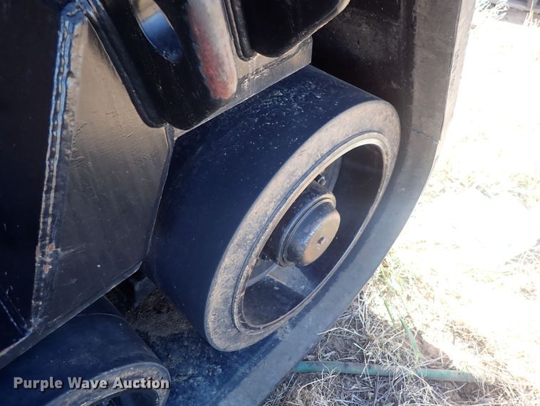 image for item LU9501 (2) ATI Camoplast tracks