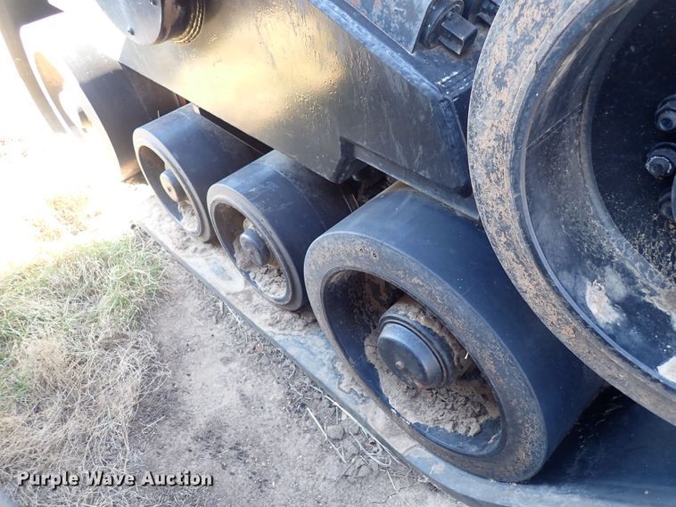 image for item LU9501 (2) ATI Camoplast tracks