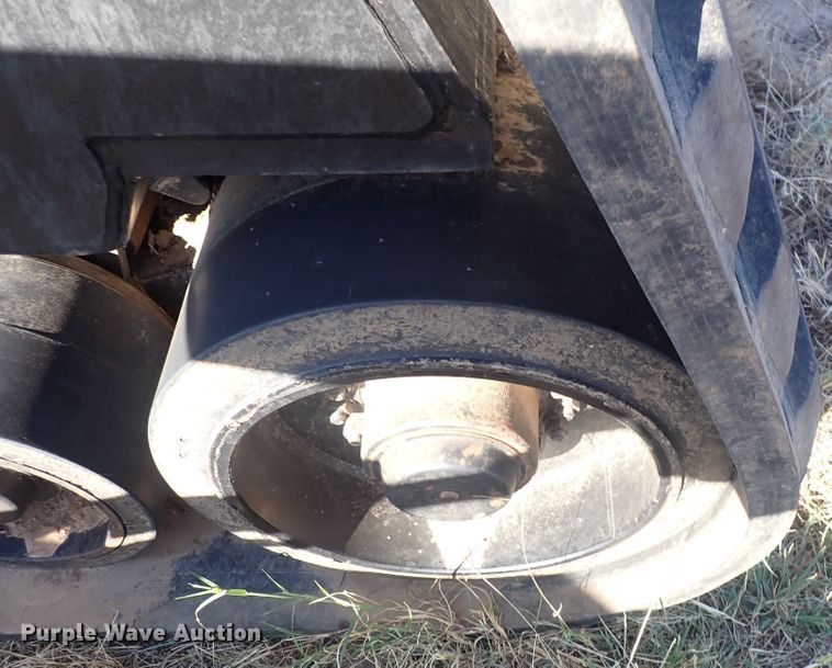 image for item LU9501 (2) ATI Camoplast tracks