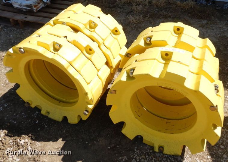 image for item LY9067 (10) John Deere wheel weights