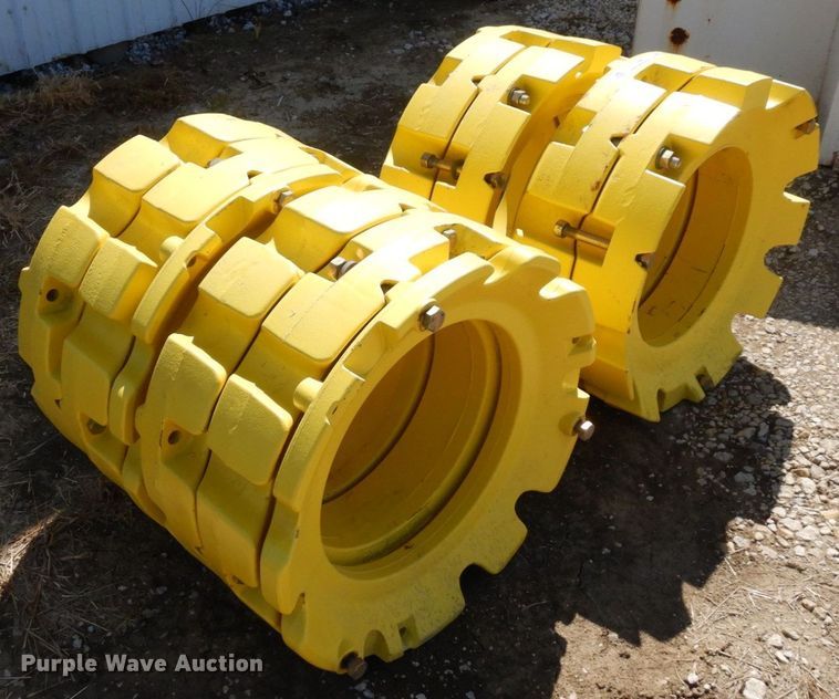 image for item LY9067 (10) John Deere wheel weights