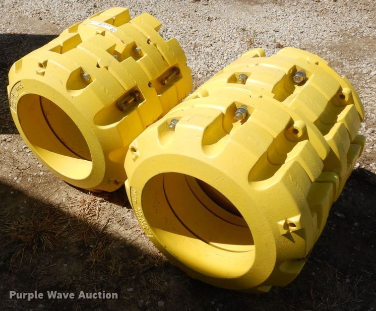 image for item LY9067 (10) John Deere wheel weights