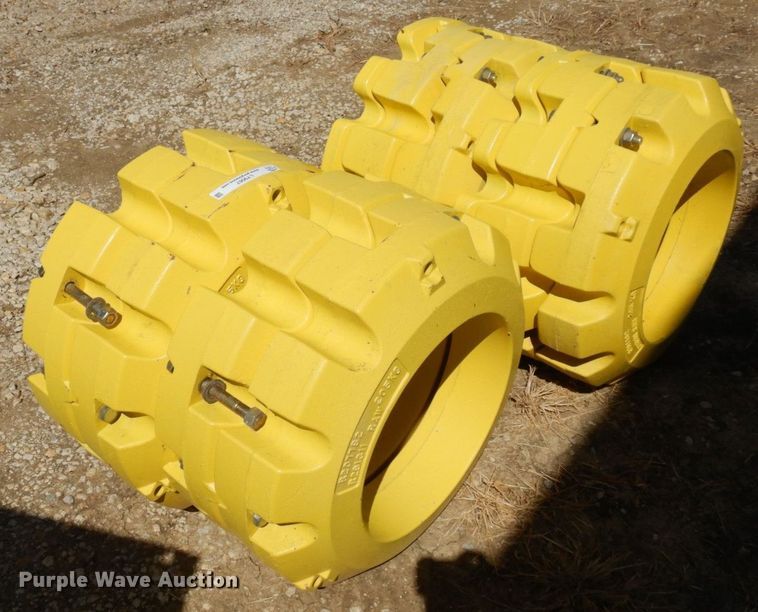 image for item LY9067 (10) John Deere wheel weights