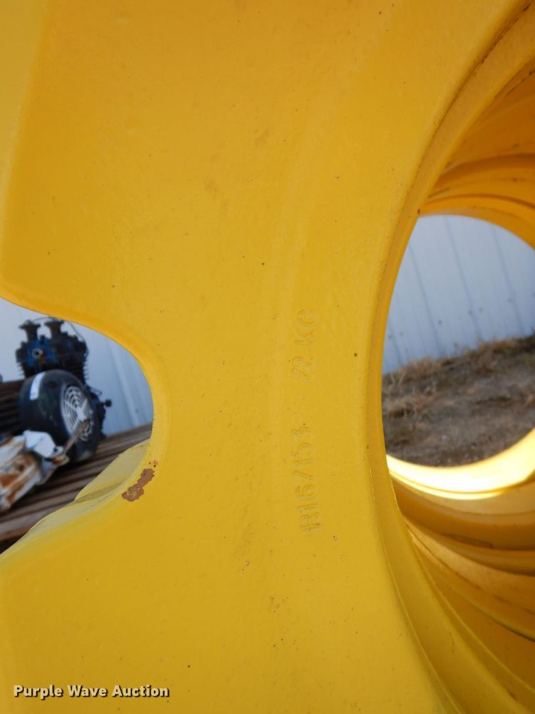 image for item LY9067 (10) John Deere wheel weights