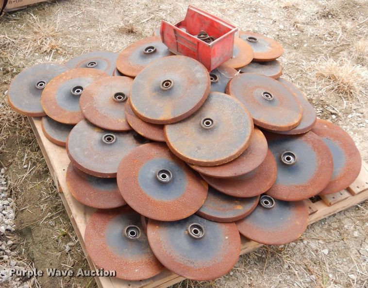 image for item LY9069 Approximately 48 John Deere A89397 closing wheels