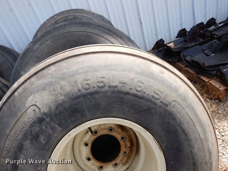 image for item LY9073 (8) tires and wheels