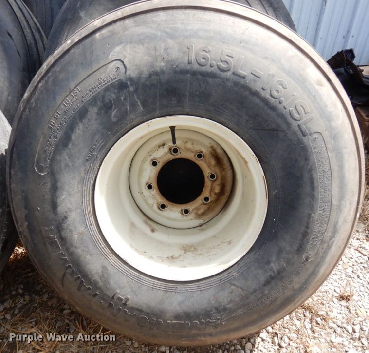 image for item LY9073 (8) tires and wheels