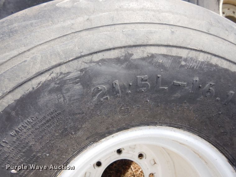 image for item LY9073 (8) tires and wheels