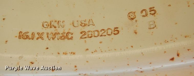 image for item LY9073 (8) tires and wheels