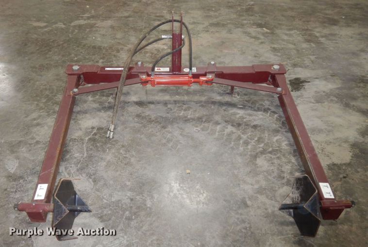 image for item LY9076 Tri-L  bale unroller