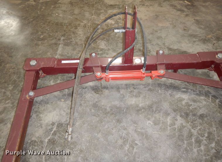 image for item LY9076 Tri-L  bale unroller