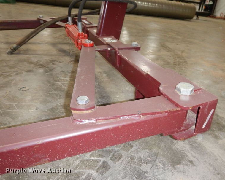 image for item LY9076 Tri-L  bale unroller