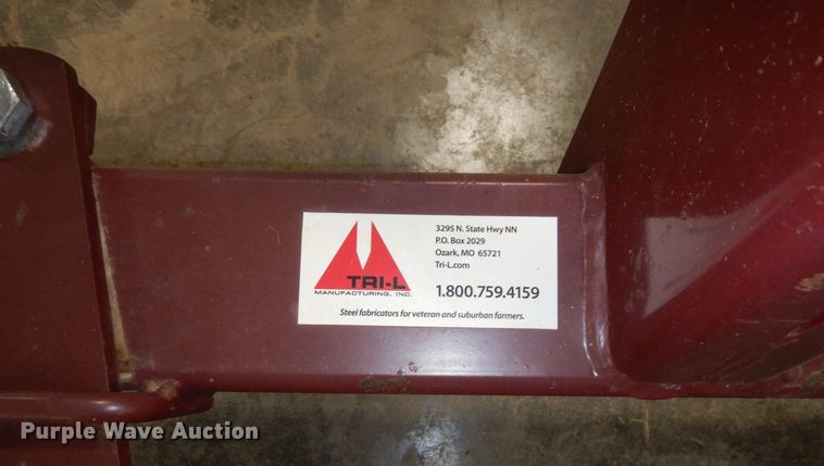 image for item LY9076 Tri-L  bale unroller