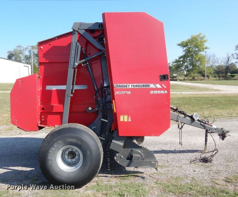 image for item LY9078 Massey Ferguson 2956A  round baler