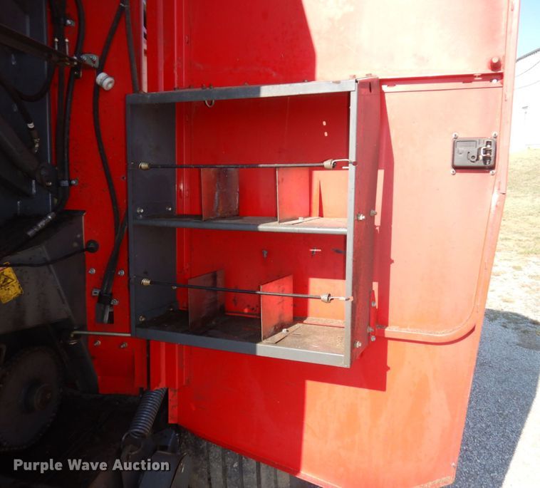 image for item LY9078 Massey Ferguson 2956A  round baler