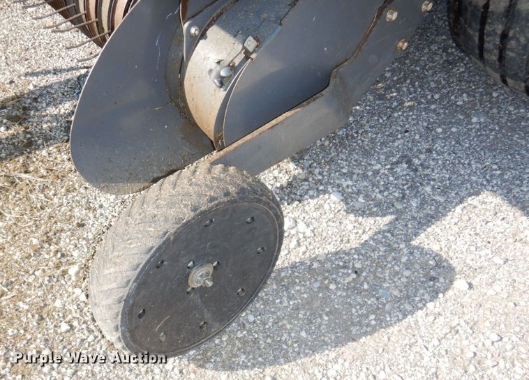 image for item LY9078 Massey Ferguson 2956A  round baler