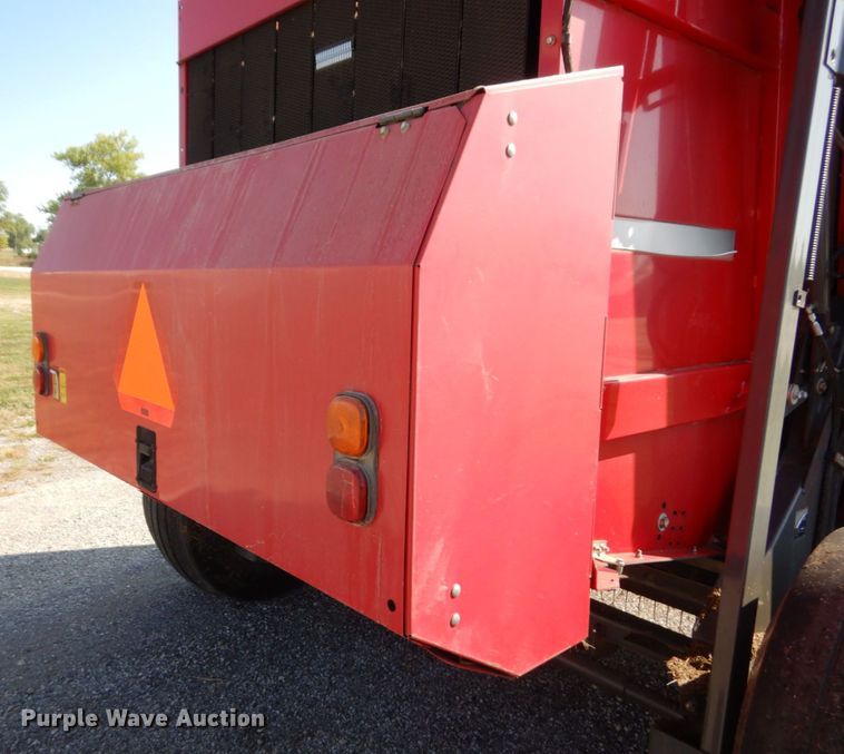 image for item LY9078 Massey Ferguson 2956A  round baler