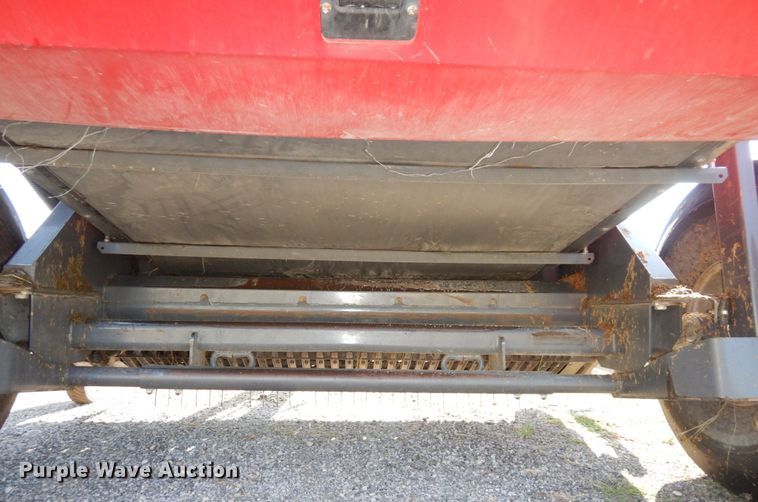 image for item LY9078 Massey Ferguson 2956A  round baler