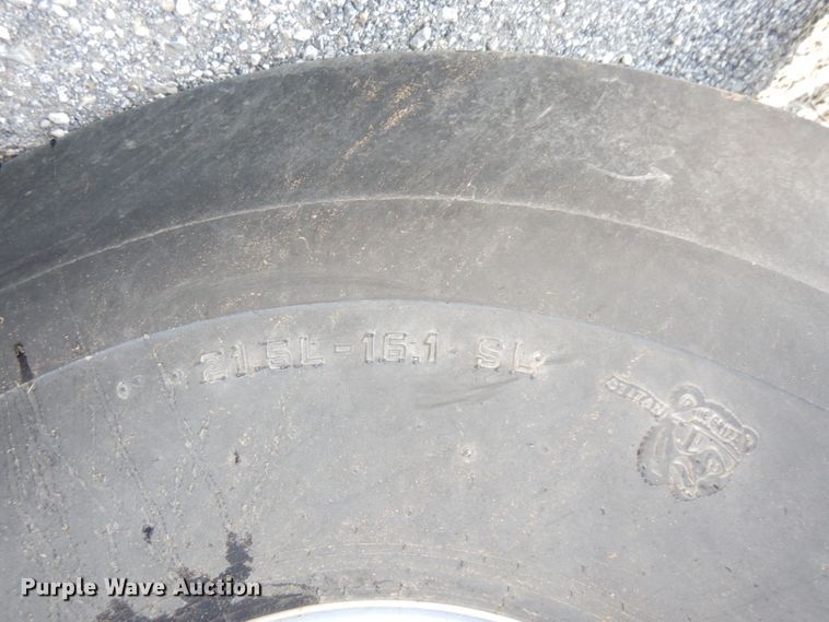 image for item LY9078 Massey Ferguson 2956A  round baler