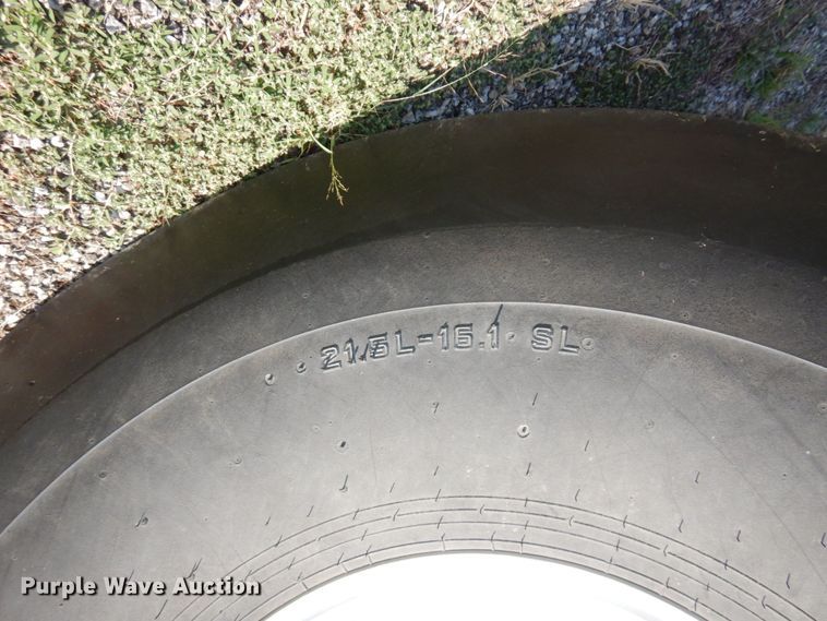 image for item LY9078 Massey Ferguson 2956A  round baler