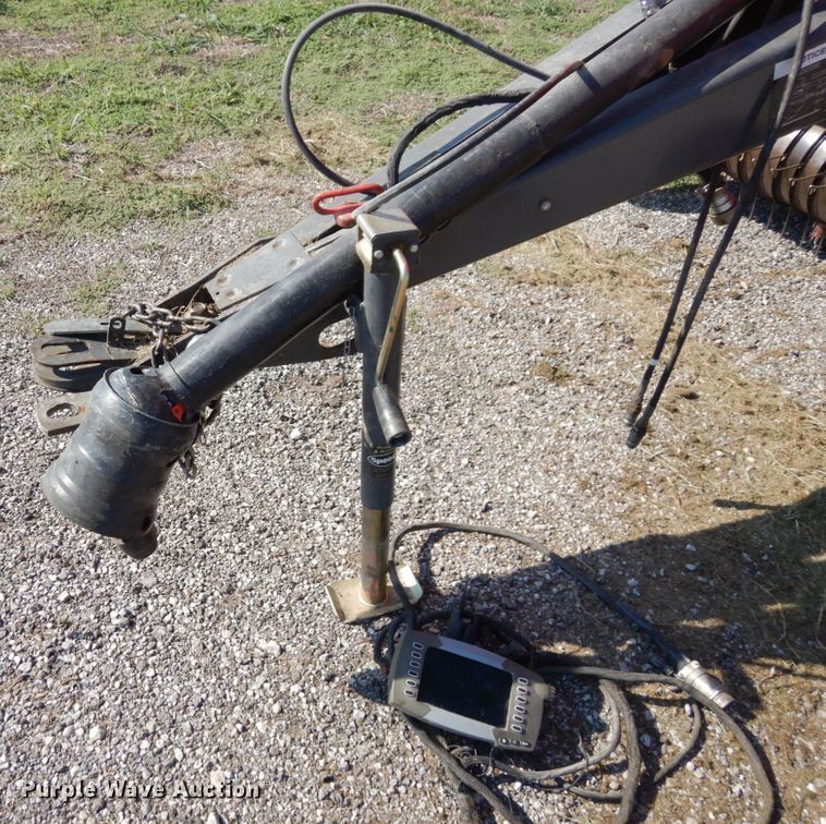 image for item LY9078 Massey Ferguson 2956A  round baler