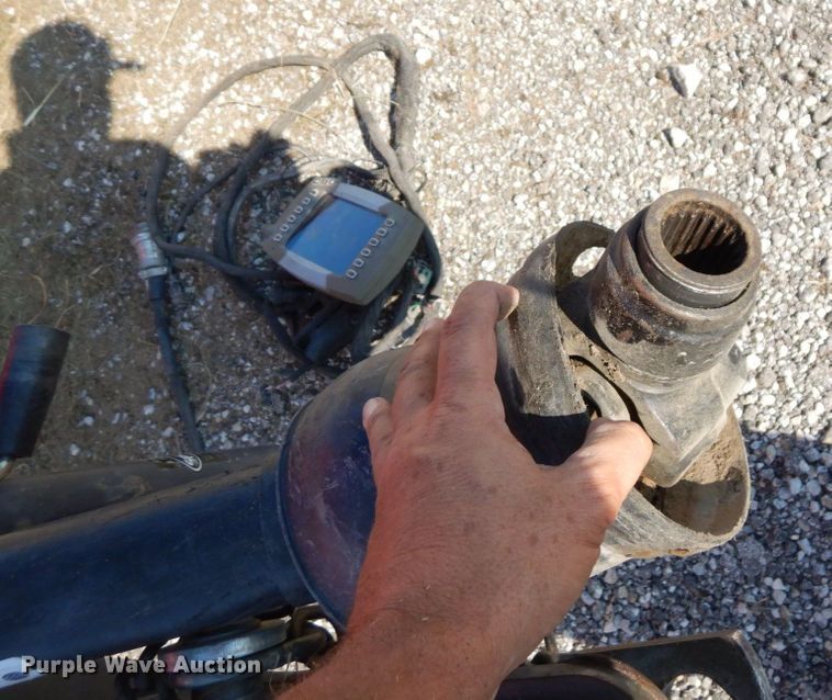 image for item LY9078 Massey Ferguson 2956A  round baler