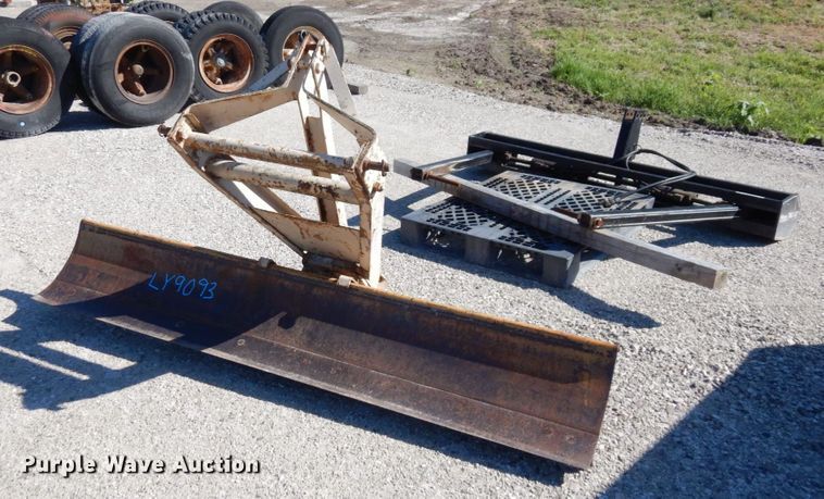 image for item LY9093 Ag equipment