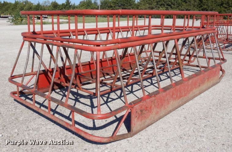 image for item LY9094 (2) Hoffman Brothers Welding hay bale feeders