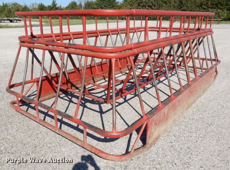 image for item LY9094 (2) Hoffman Brothers Welding hay bale feeders