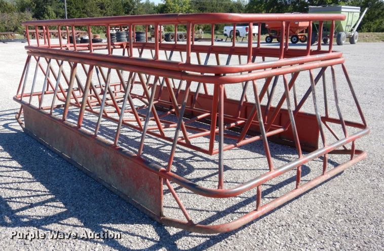 image for item LY9094 (2) Hoffman Brothers Welding hay bale feeders