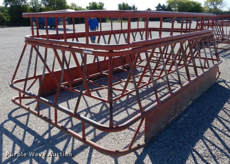 image for item LY9094 (2) Hoffman Brothers Welding hay bale feeders