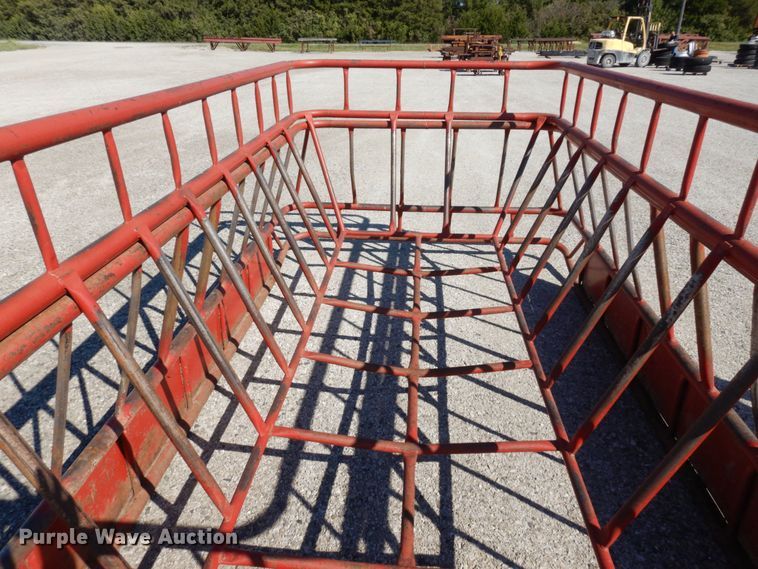 image for item LY9094 (2) Hoffman Brothers Welding hay bale feeders