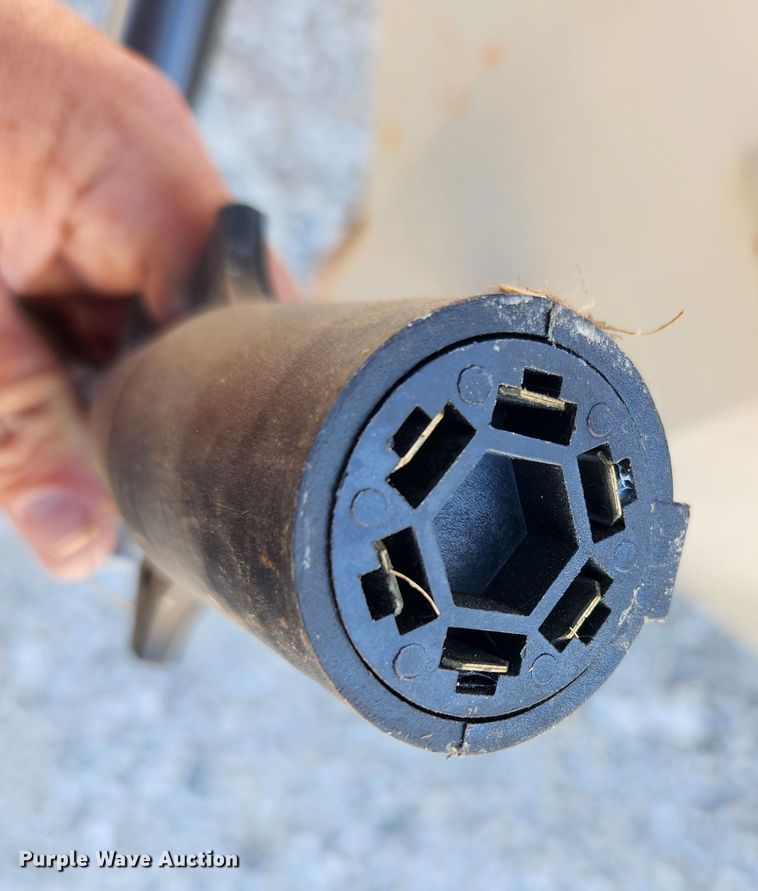 image for item MK9303 1991 Maxwell  livestock trailer