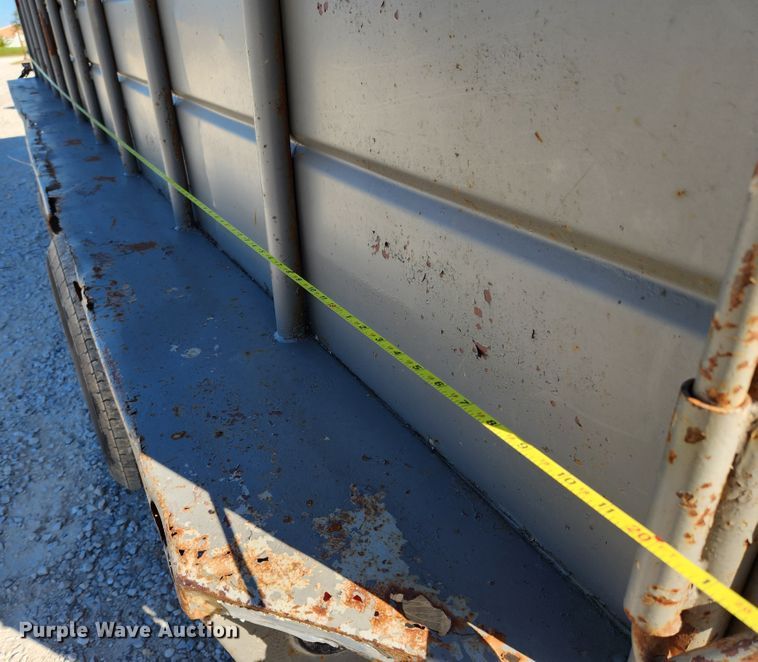 image for item MK9303 1991 Maxwell  livestock trailer